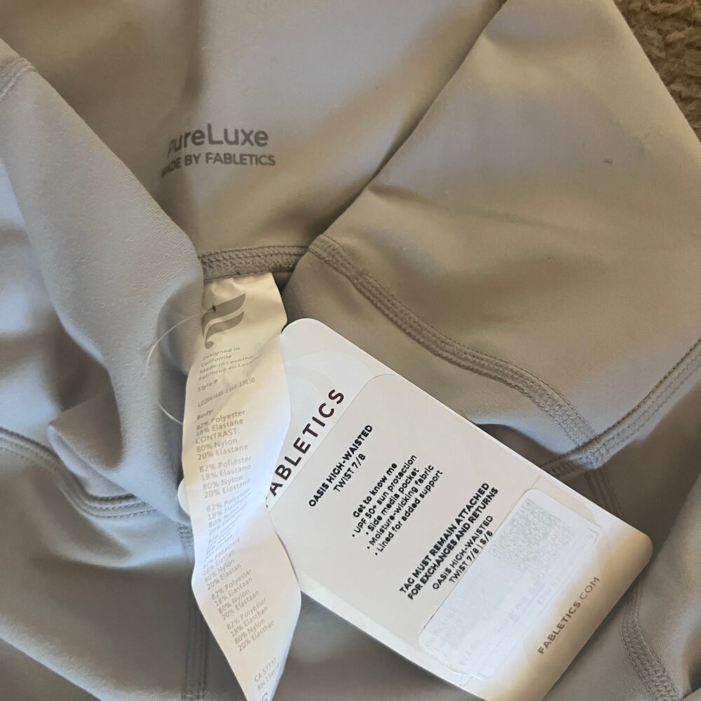 Fabletics Oasis High-Waisted Twist 7/8 Leggings Women's Size S Arctic Grey NWT - Picture 6 of 7